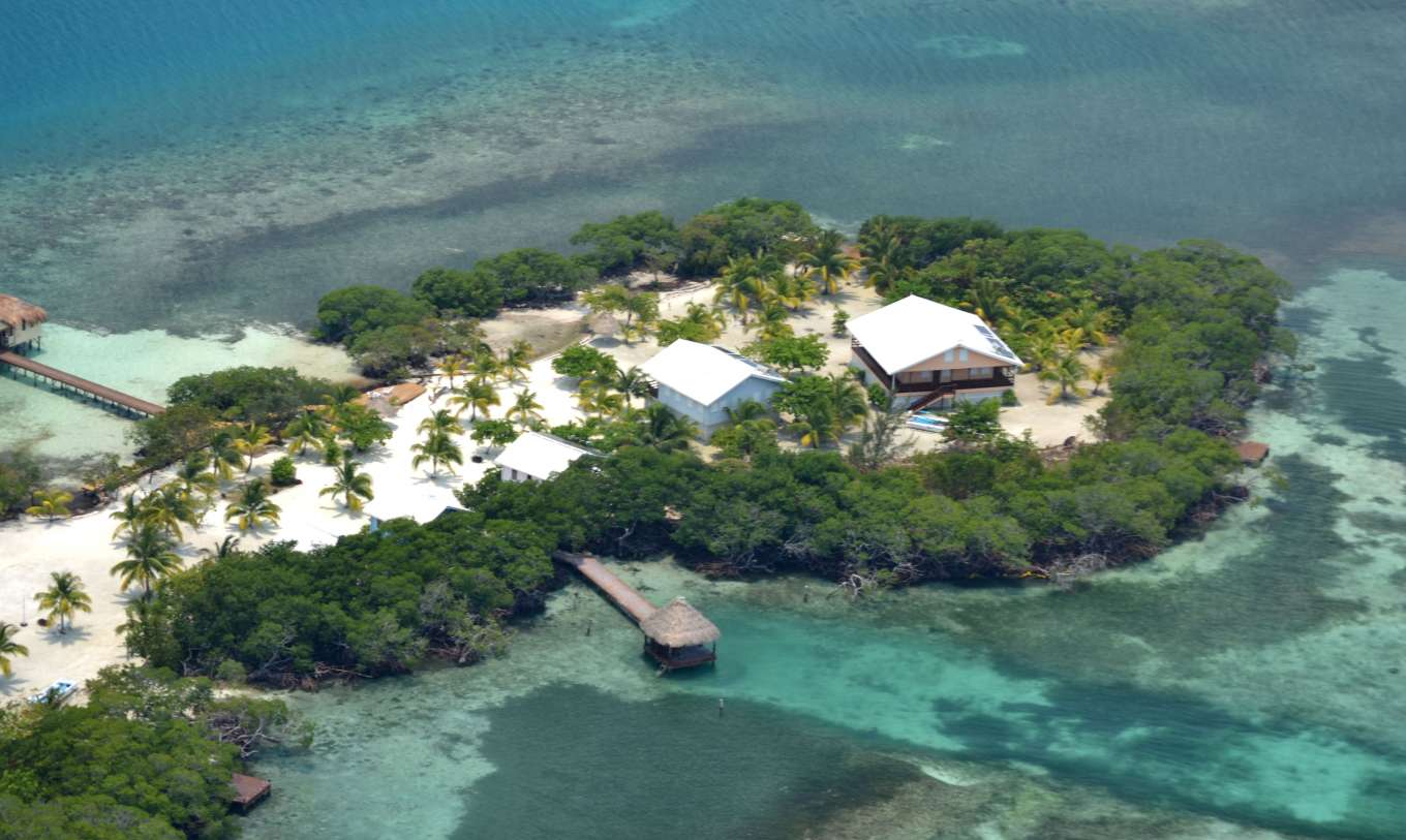 Waterfront Homes for Sale Waterfront homes for sale, Florida key, Private island