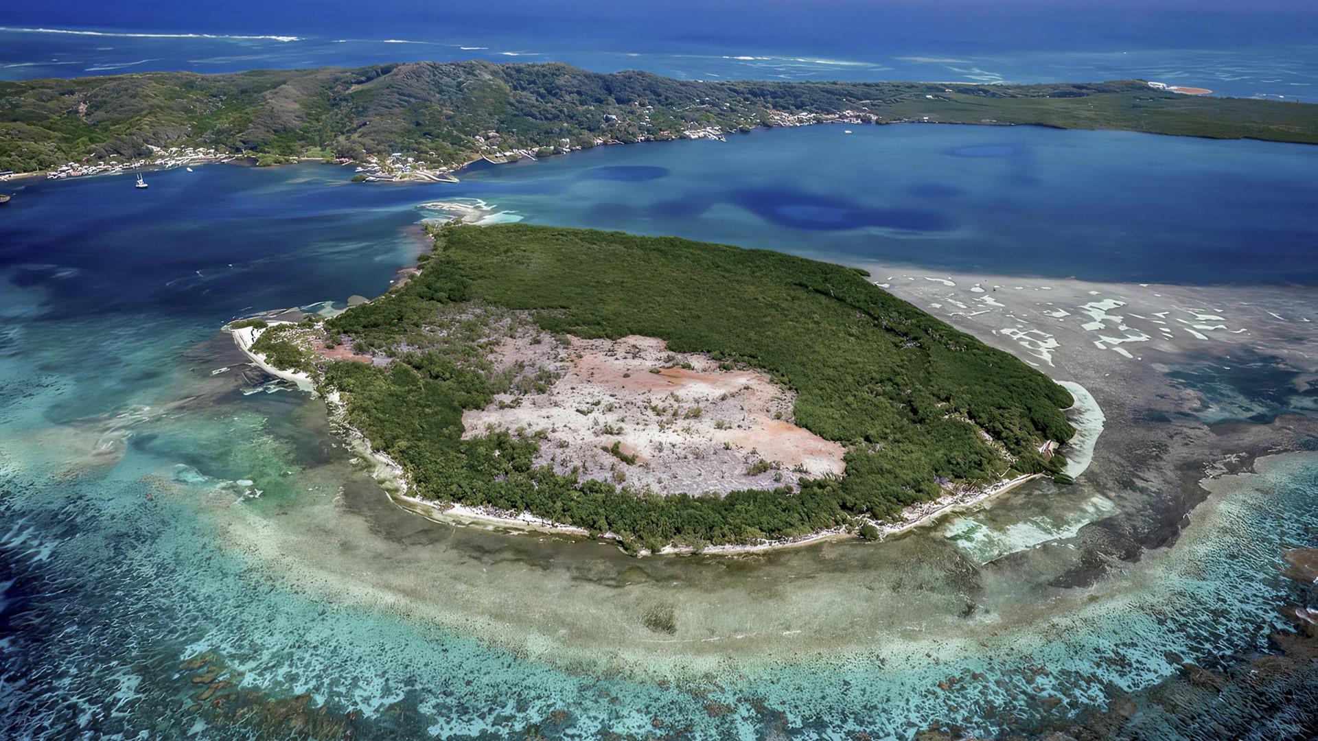 Rose Cay