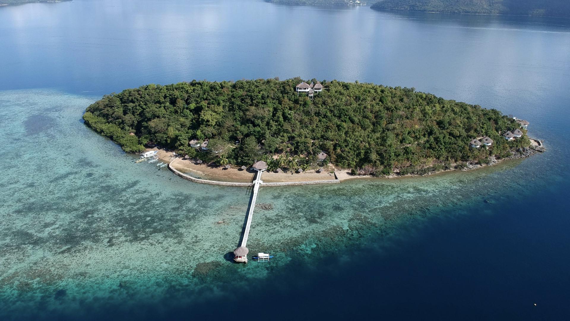 Iris Island Eco Resort
