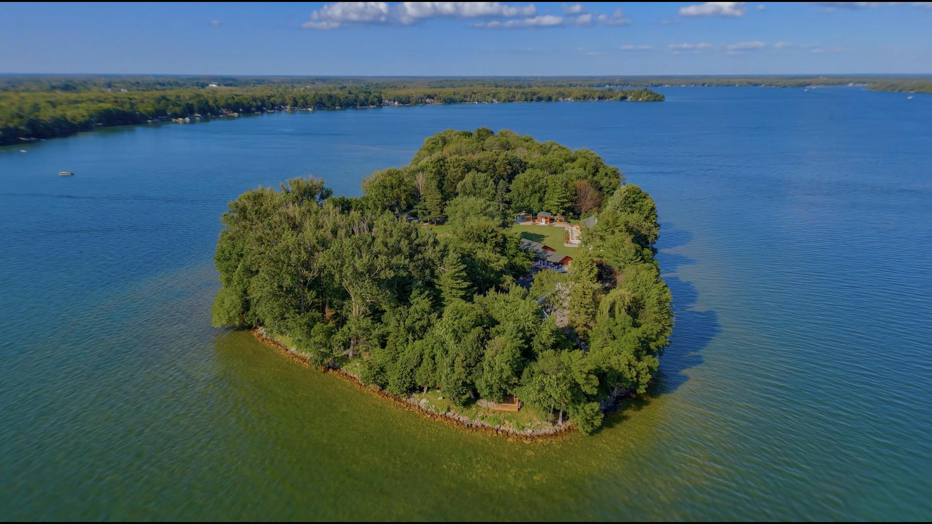 Goffatt Island + 4739 Cedar Point Lane, Orillia