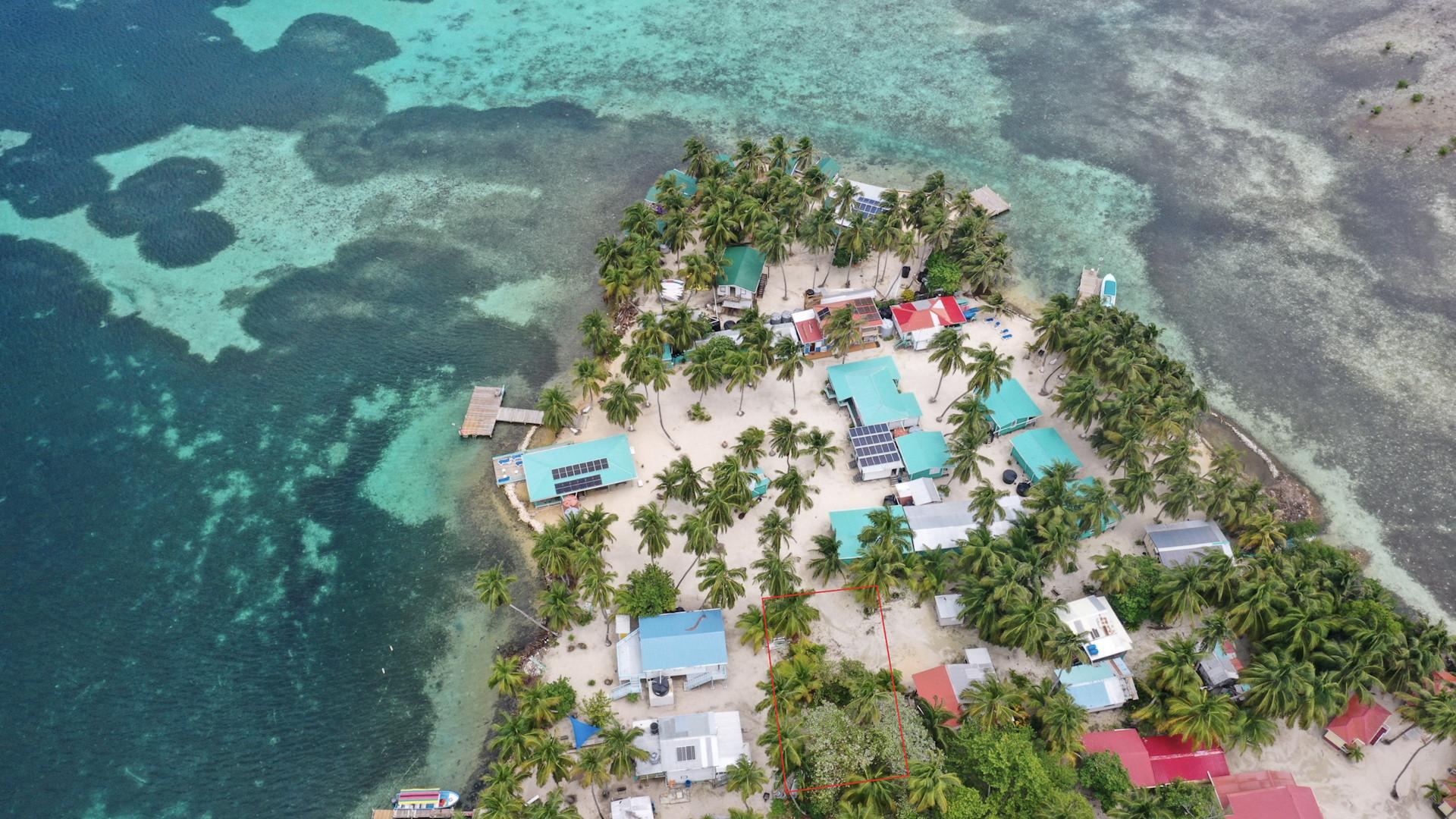 Tobacco Caye Lot