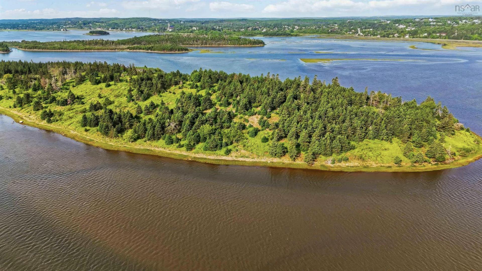 MacLellon’s Island