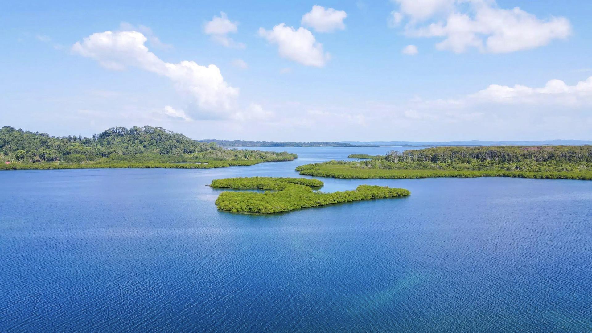 Om Island