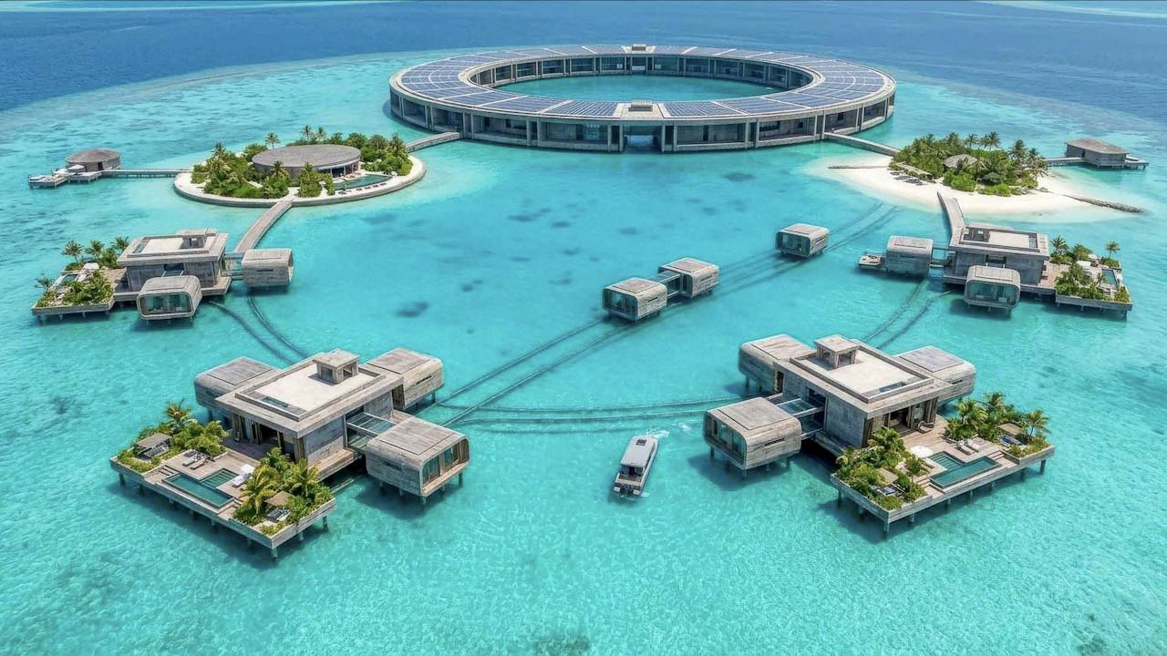 The Adaptive Atoll