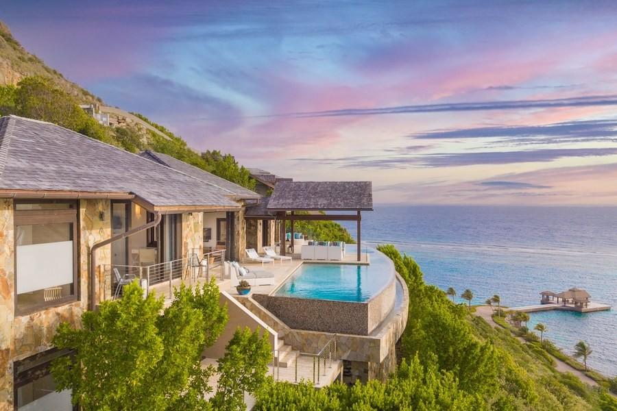 Waters Edge Villa, Oil Nut Bay