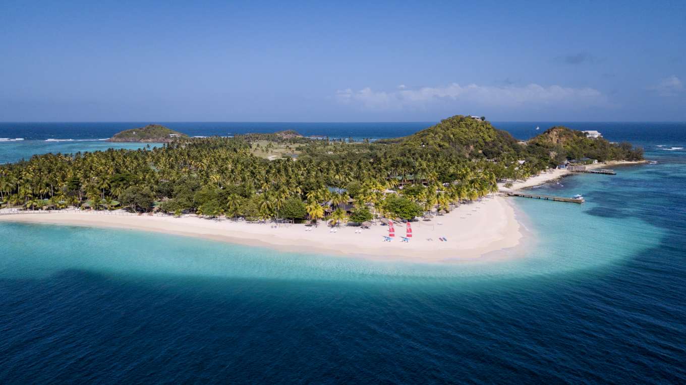 Palm Island The Grenadines SVG , Caribbean Private Islands for Rent