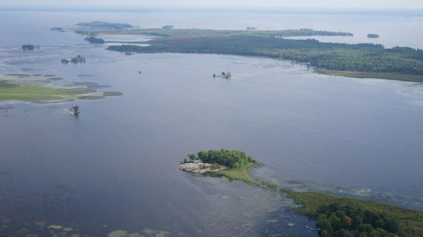 Lake Nipissing Island C905 French River Area, Ontario , Canada