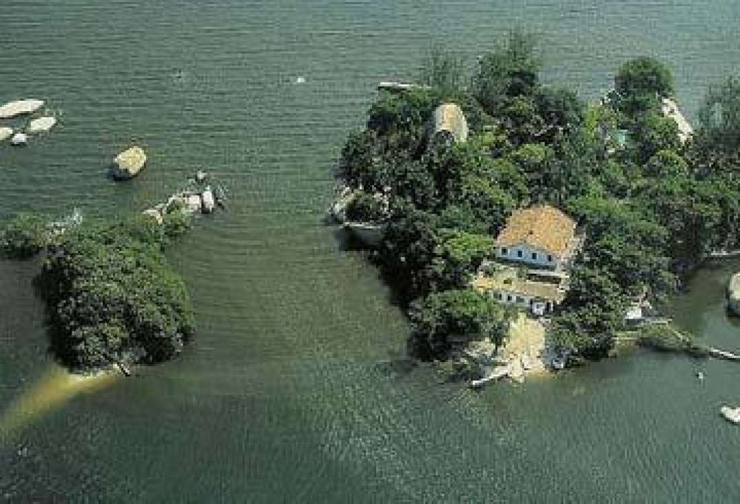 island image