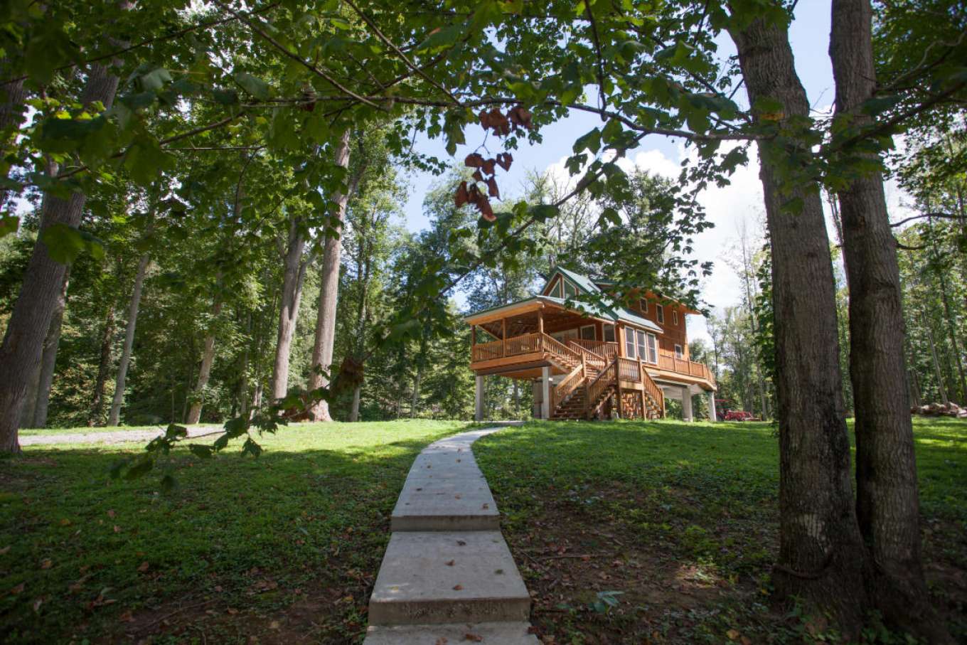 Johnson Island Alderson West Virginia, United States Private