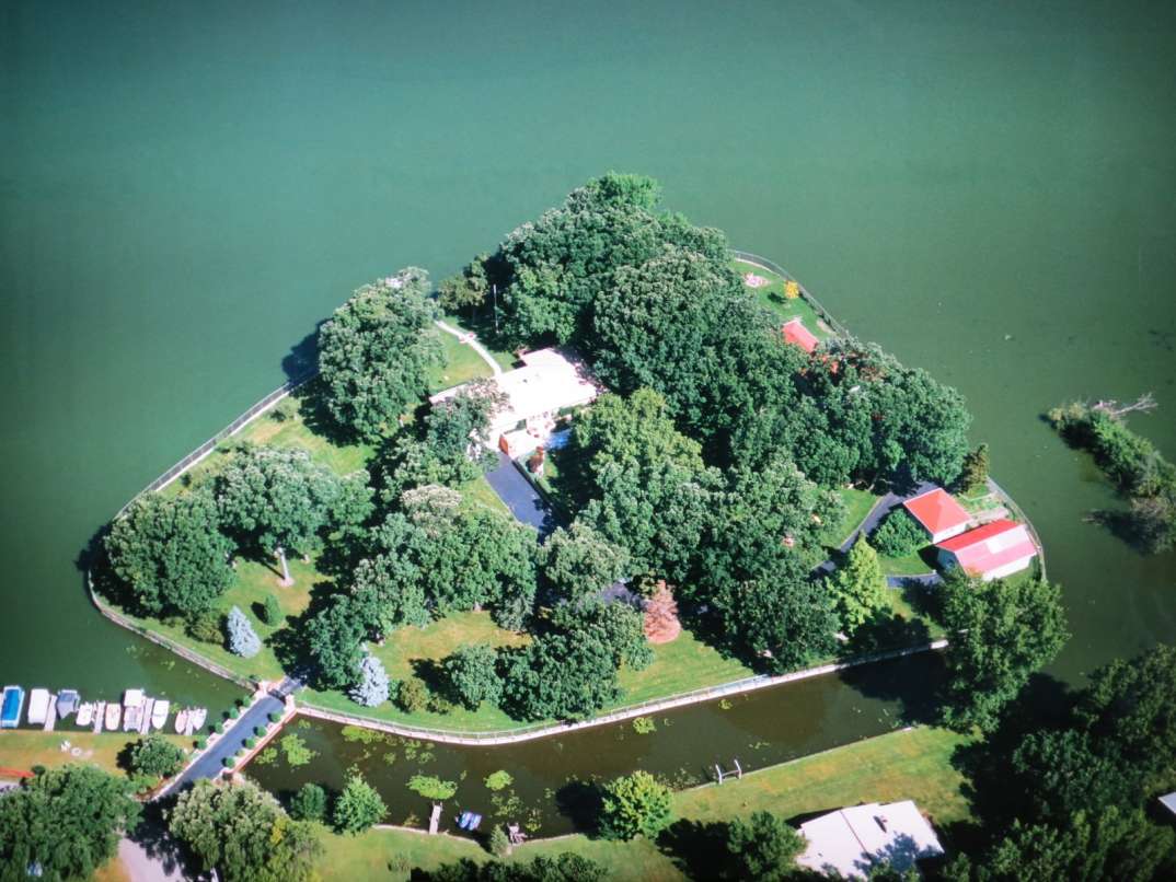 island image