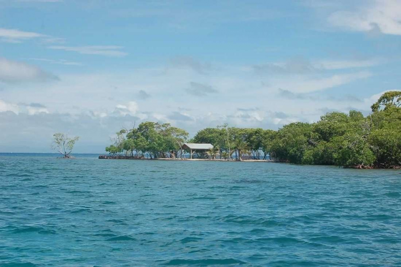 South Saddle Caye - Belize, Central America - Private Islands for Sale
