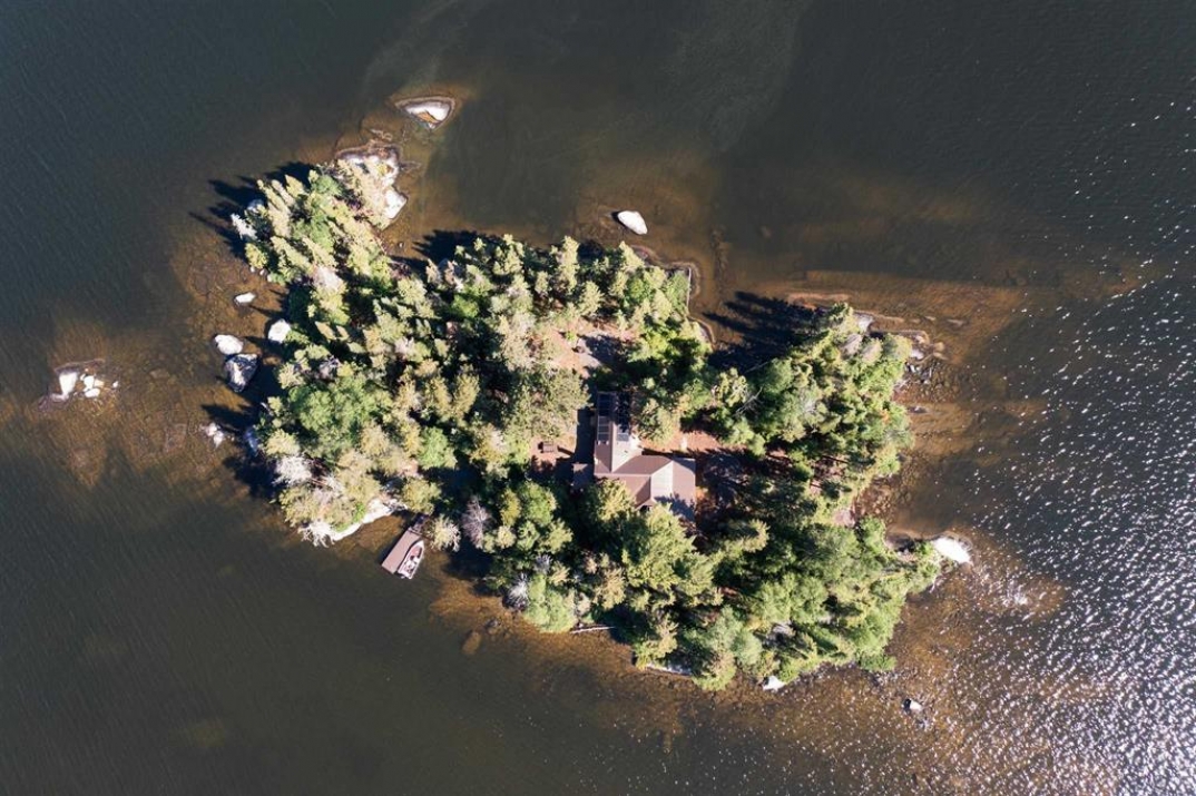 island image