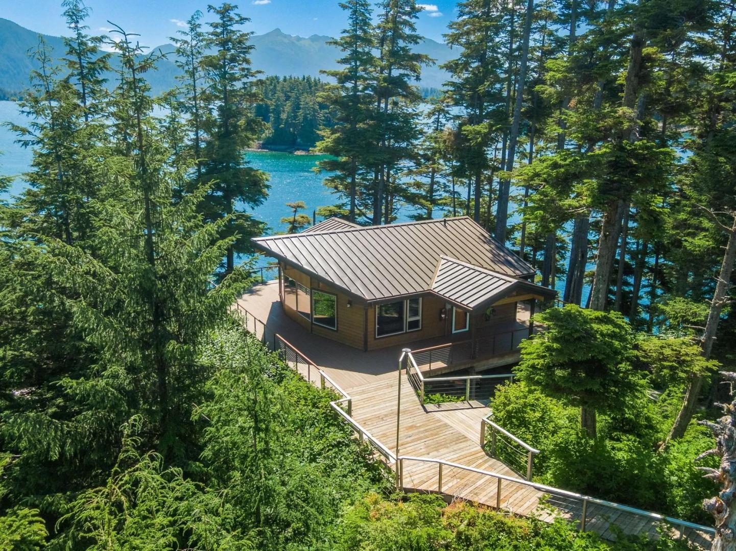 Guckers Island – Private island in Alaska, United States