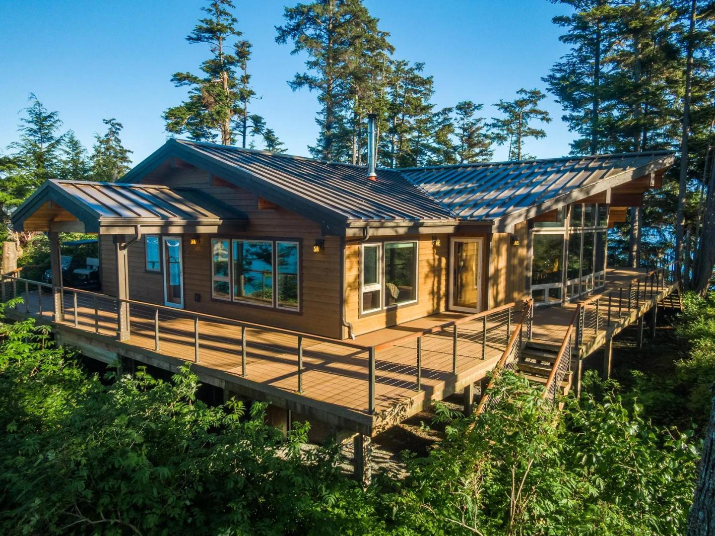 Guckers Island – Private island in Alaska, United States