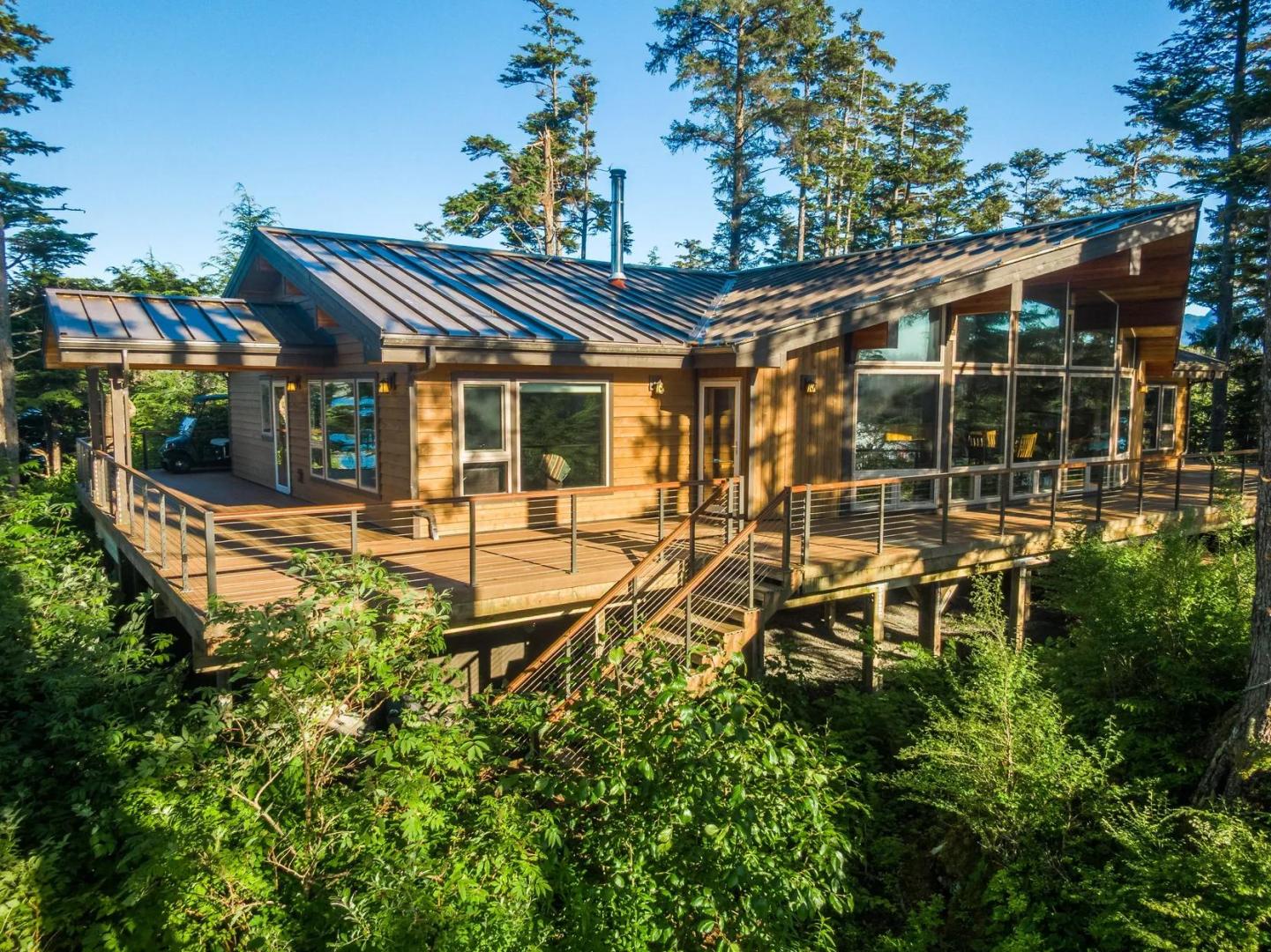 Guckers Island – Private island in Alaska, United States