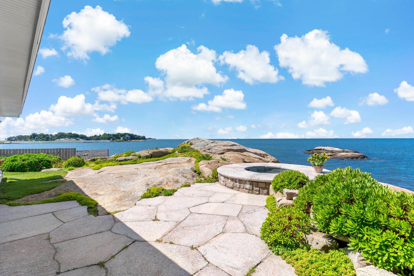 Potato Island – Private island in Connecticut, United States