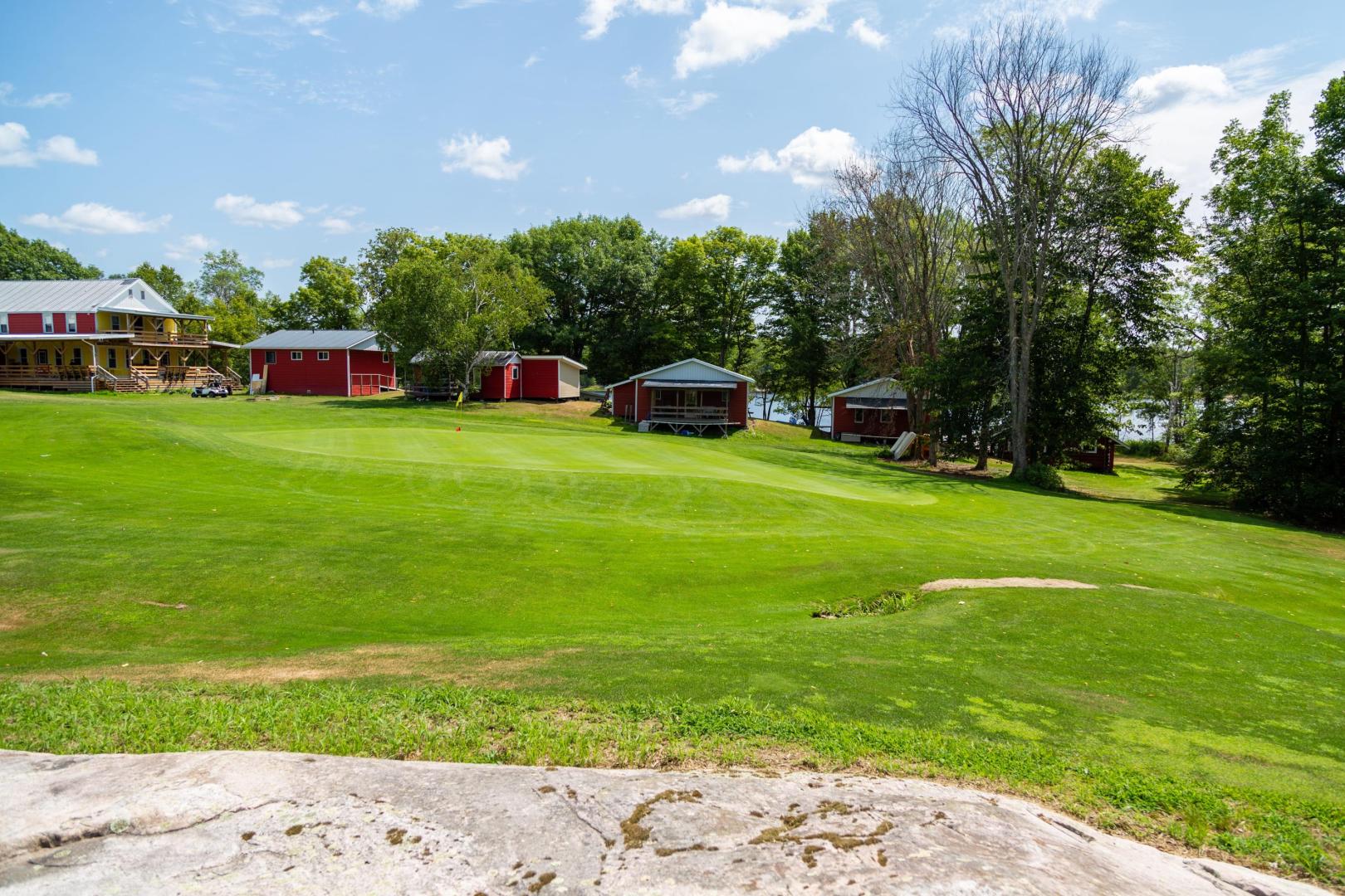 Lakefront Cottages and Golf Course Retreat image