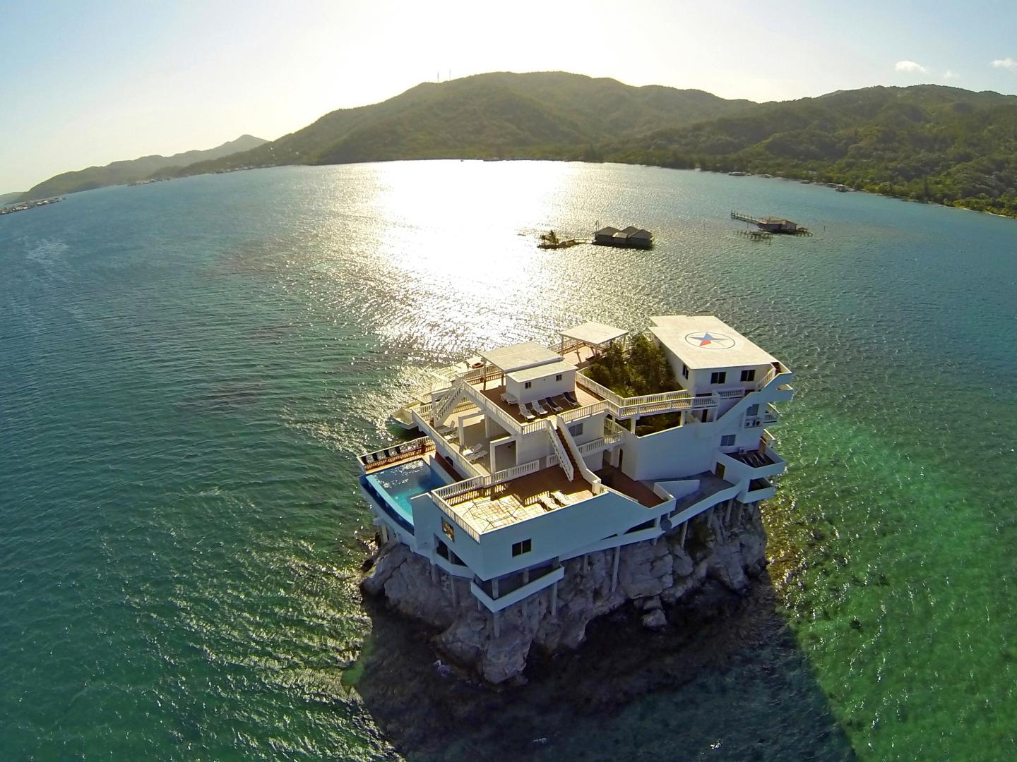 Villa on Dunbar Rock image