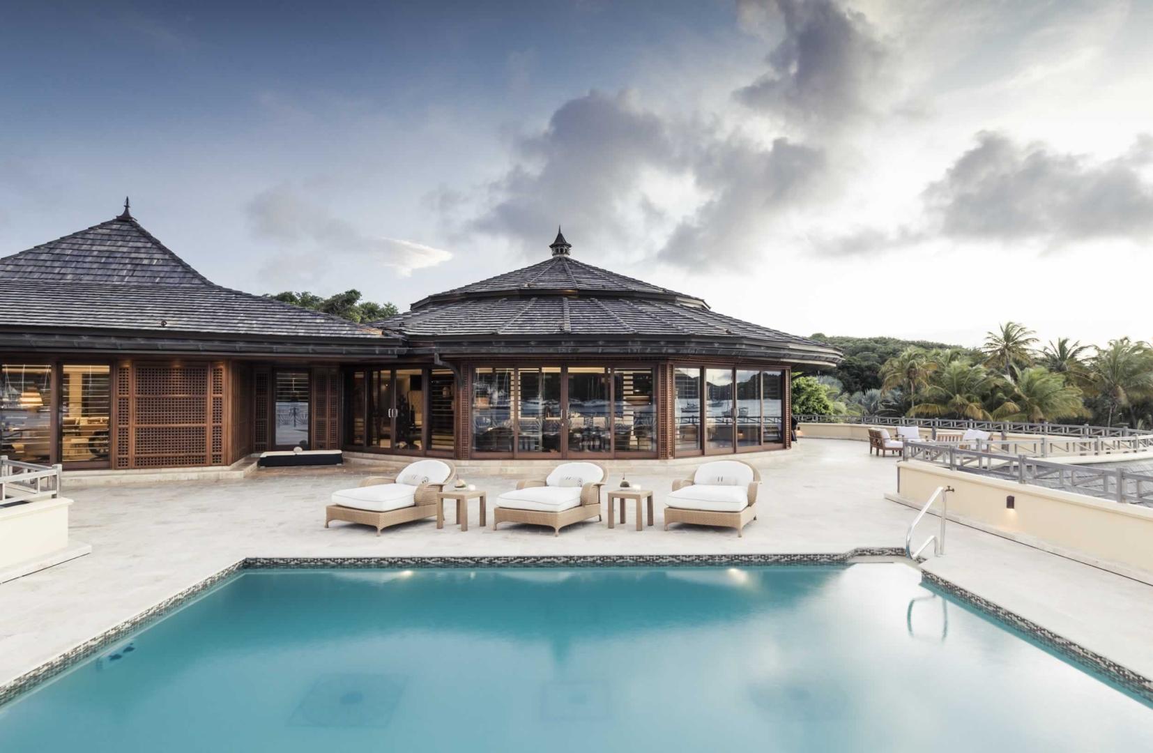 Calivigny Island image