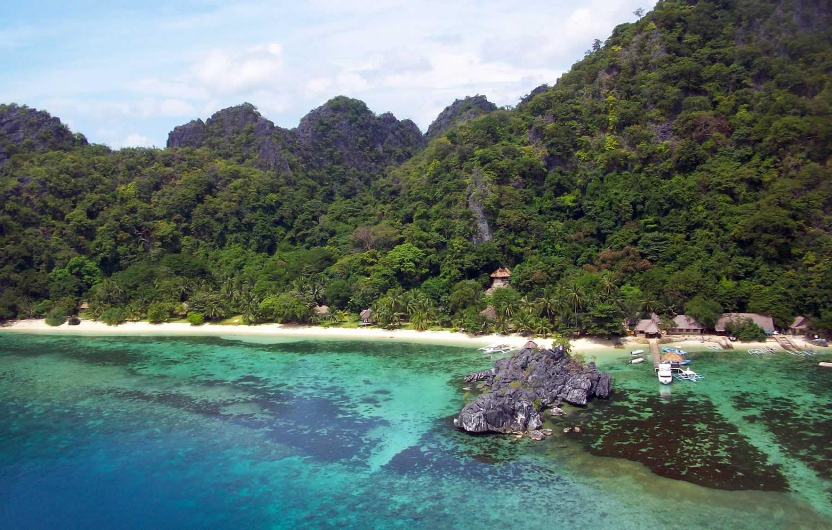 Sangat Island Dive Resort image