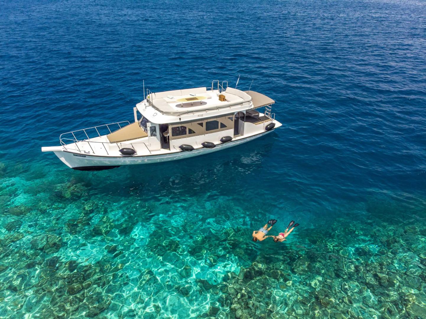 Kudadoo Private Island image