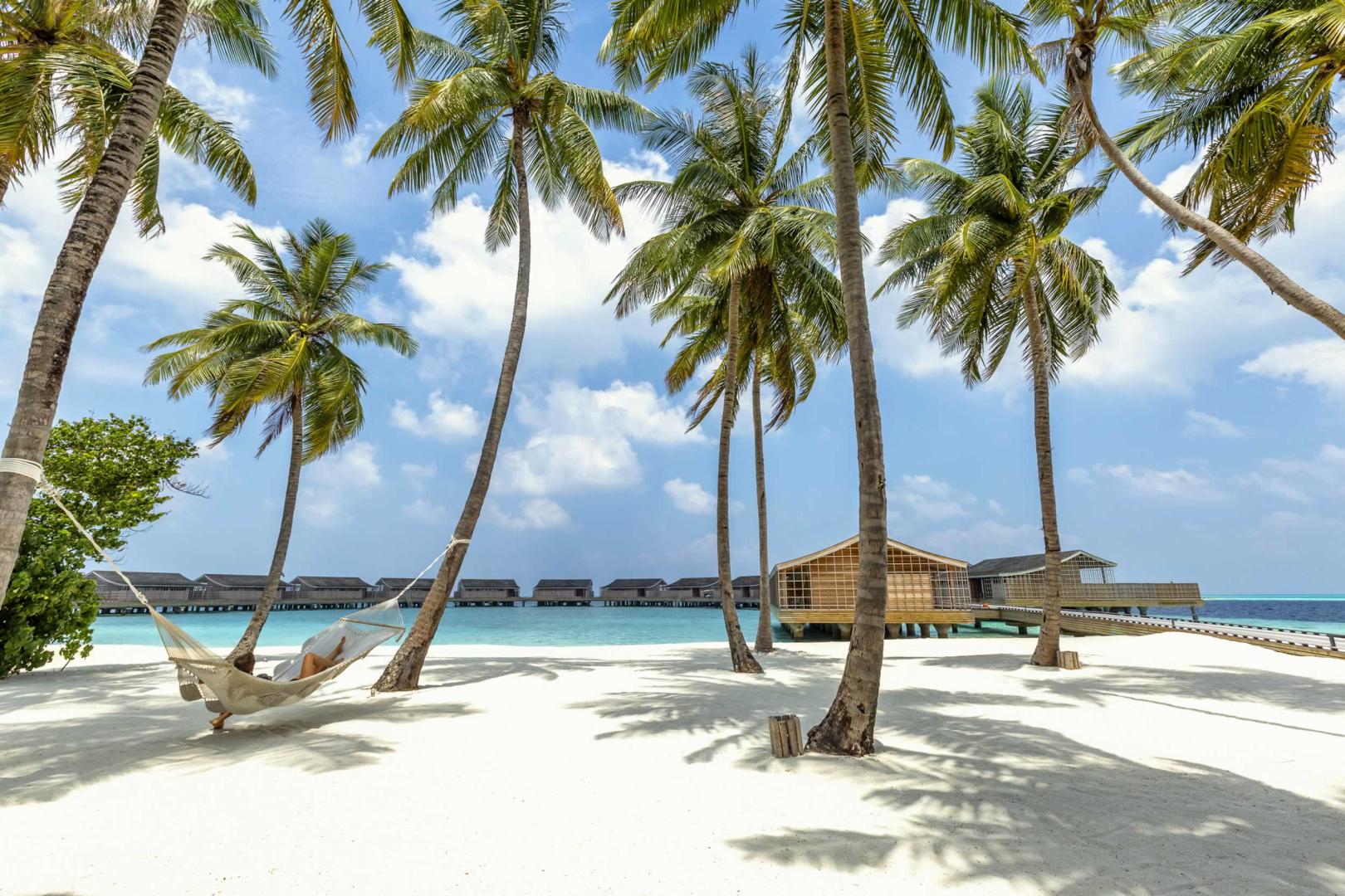 Kudadoo Private Island image