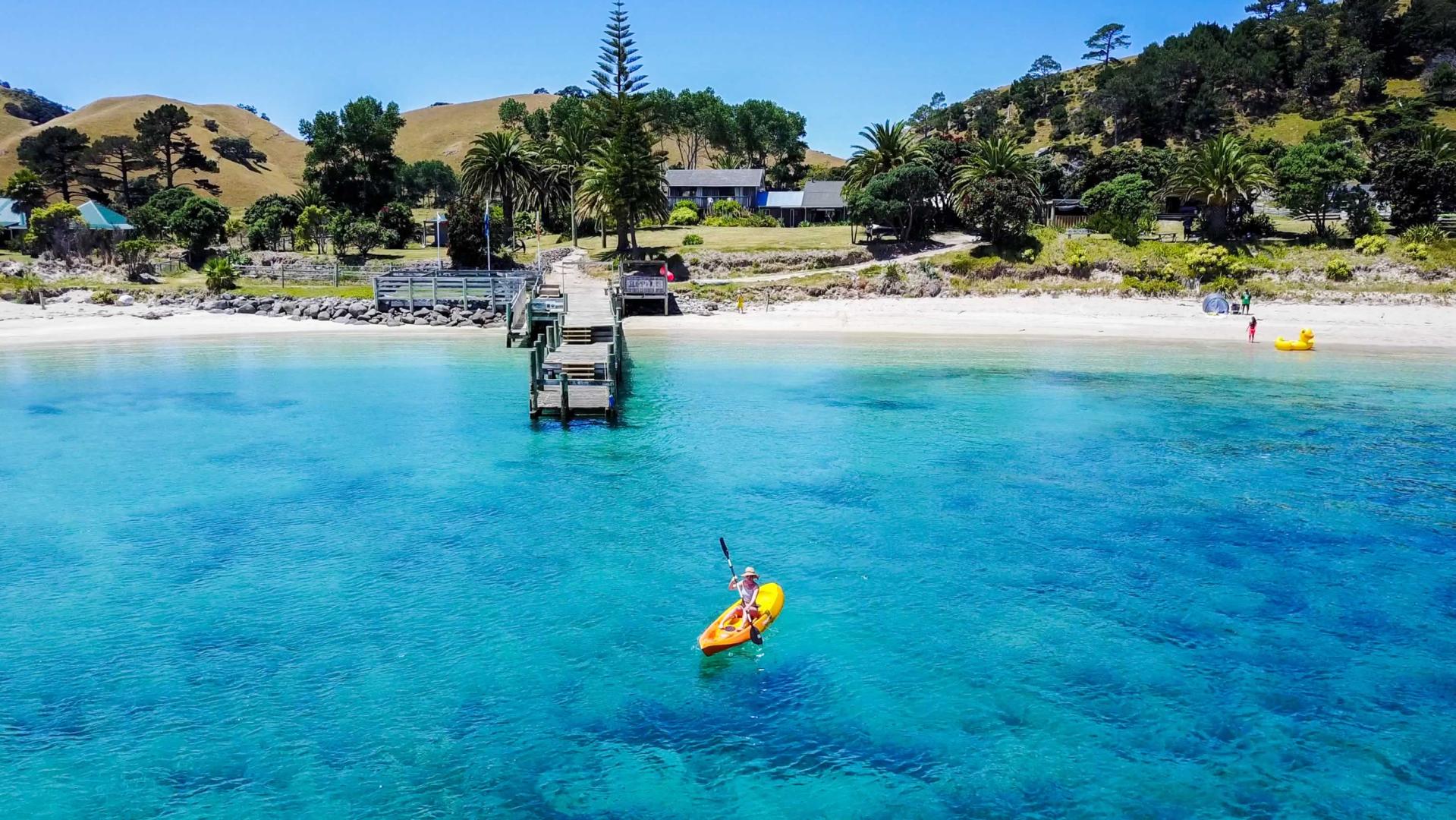 Slipper Island image