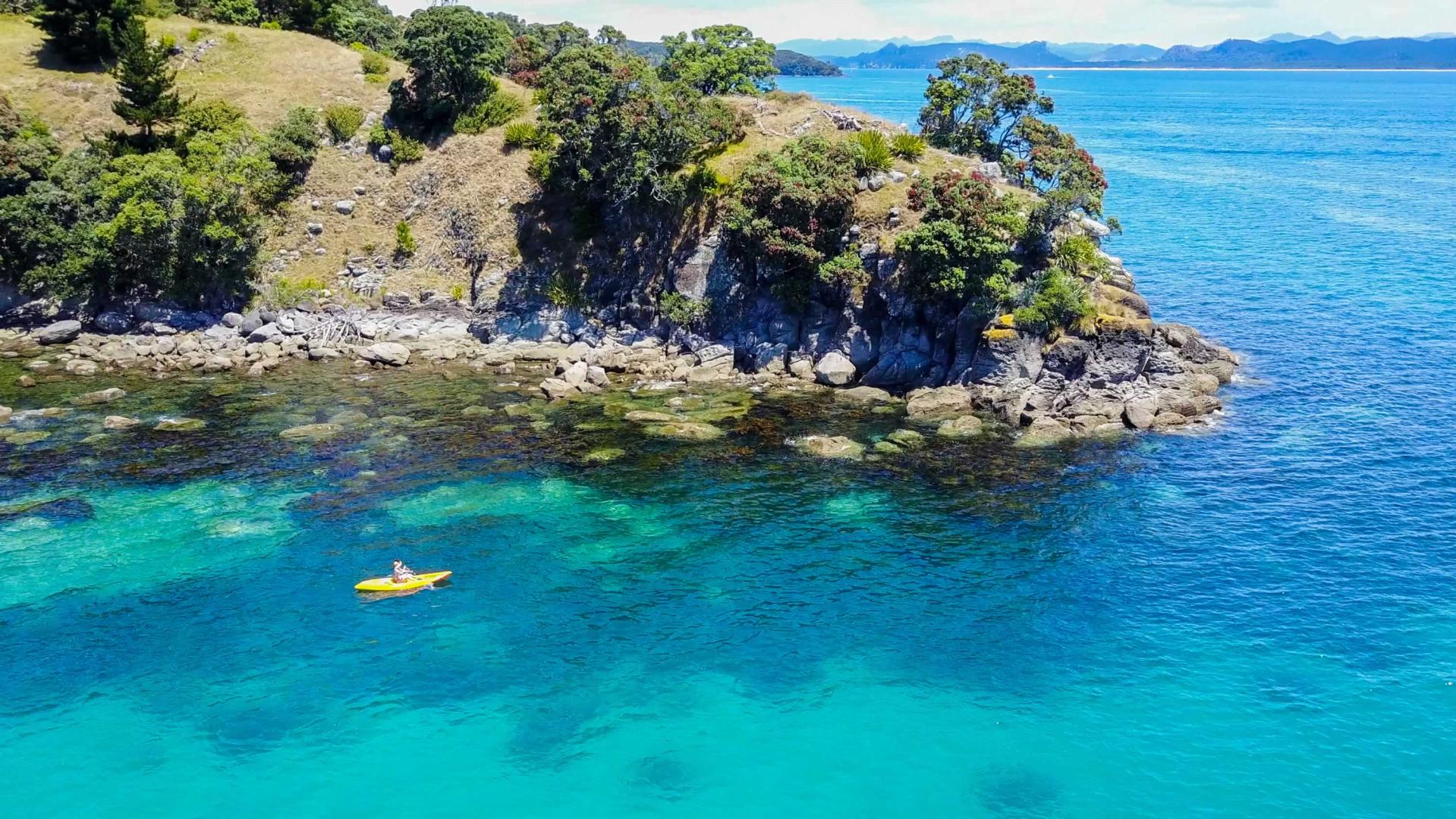 Slipper Island image