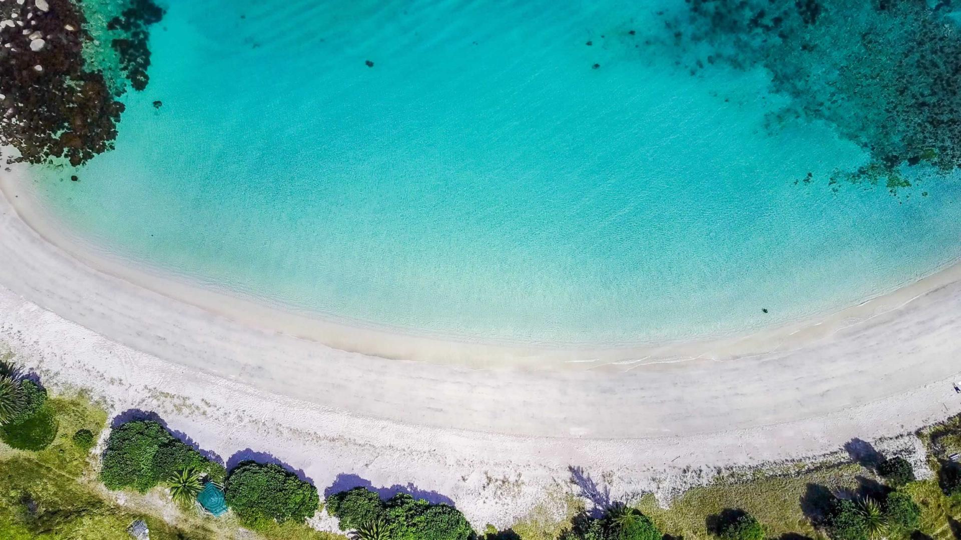 Slipper Island image