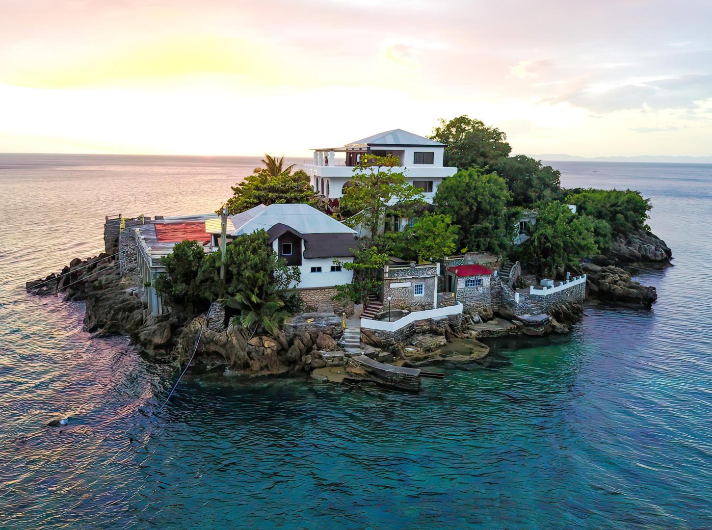 Ligpo Island image