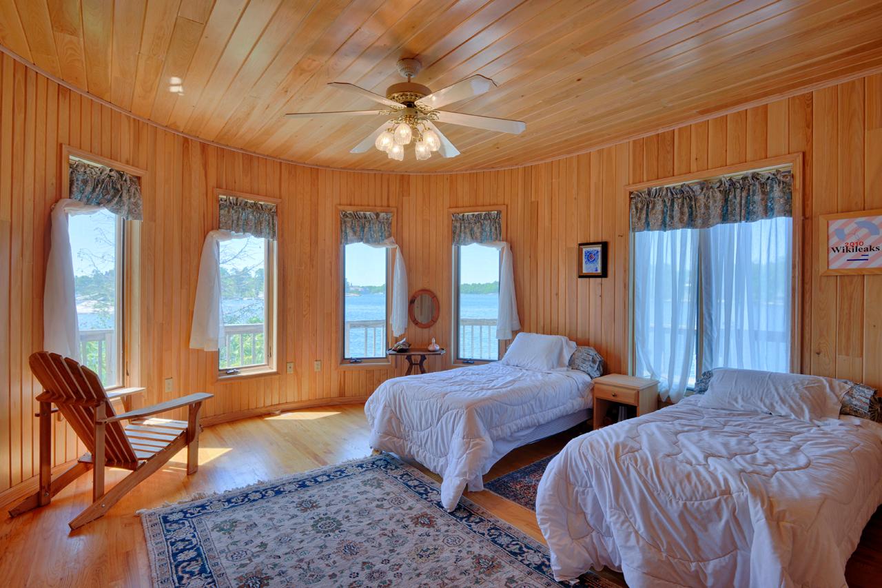 Saint Marys Island – Private island in New York, United States