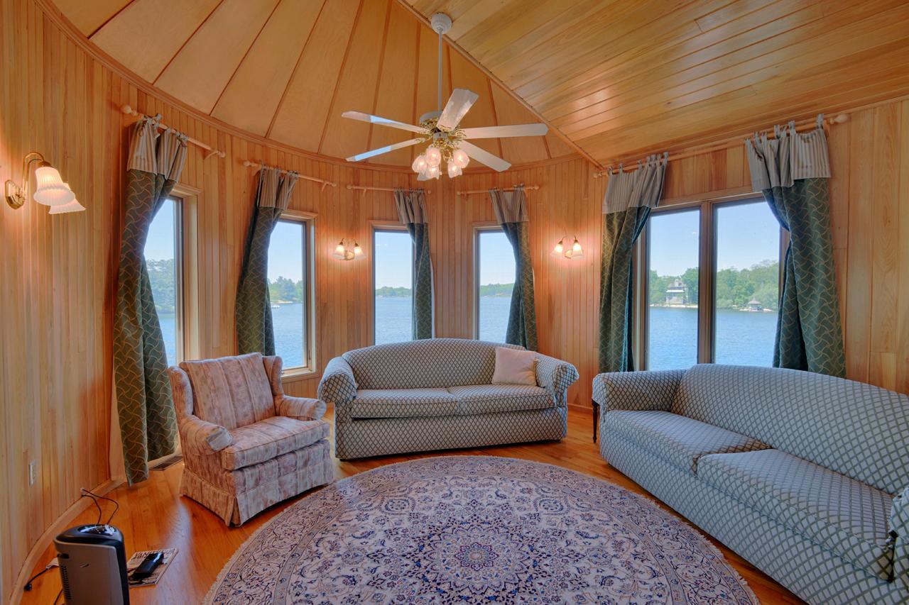 Saint Marys Island – Private island in New York, United States