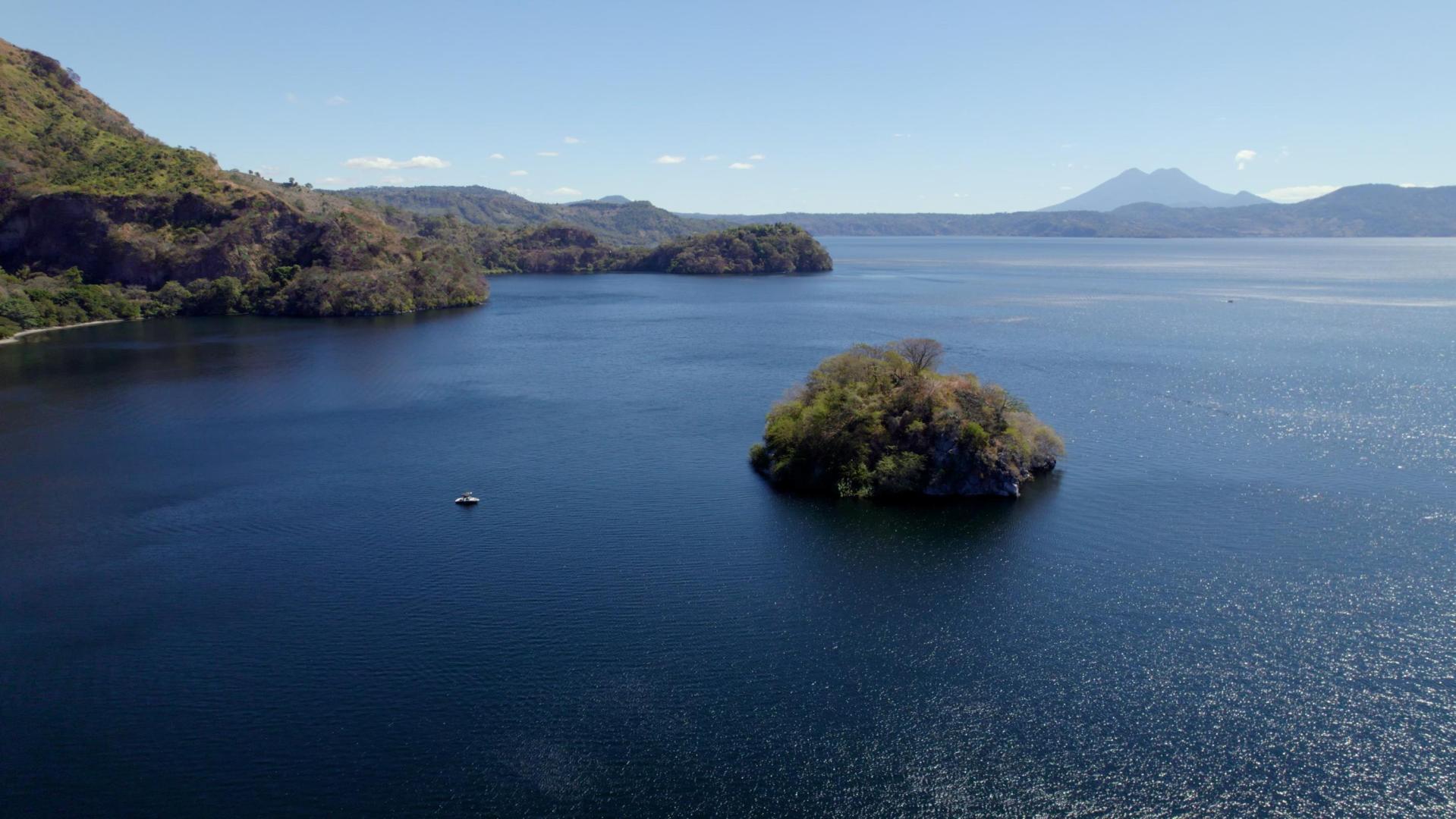 Love Island – Private island in El Salvador, Central America