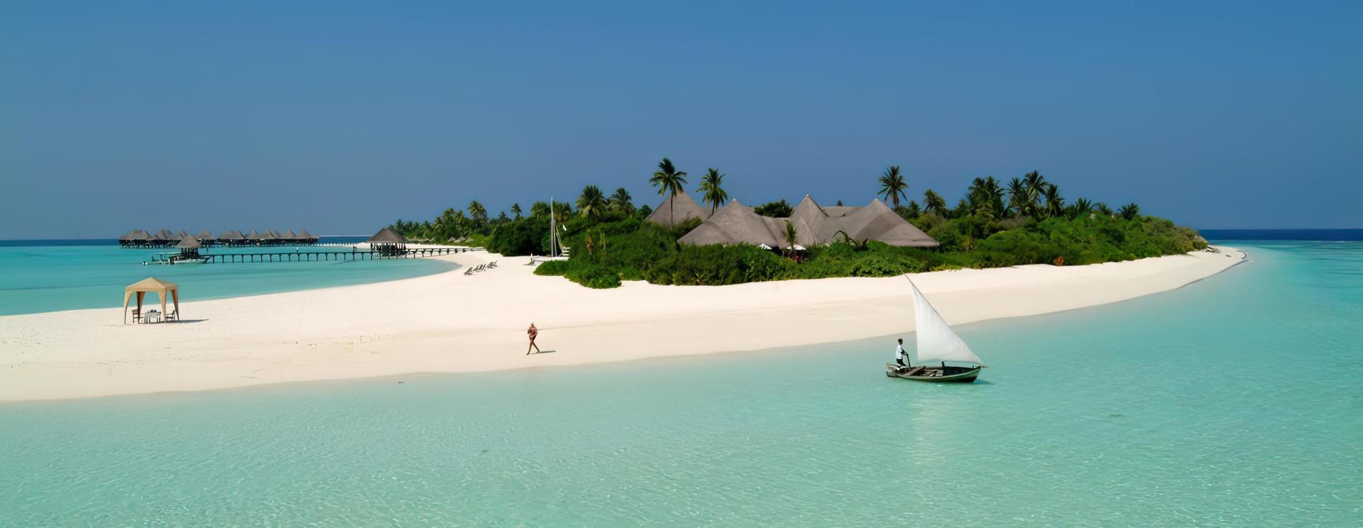 Coco Palm Dhuni Kolhu – Private island in Maldives, Asia & Middle East