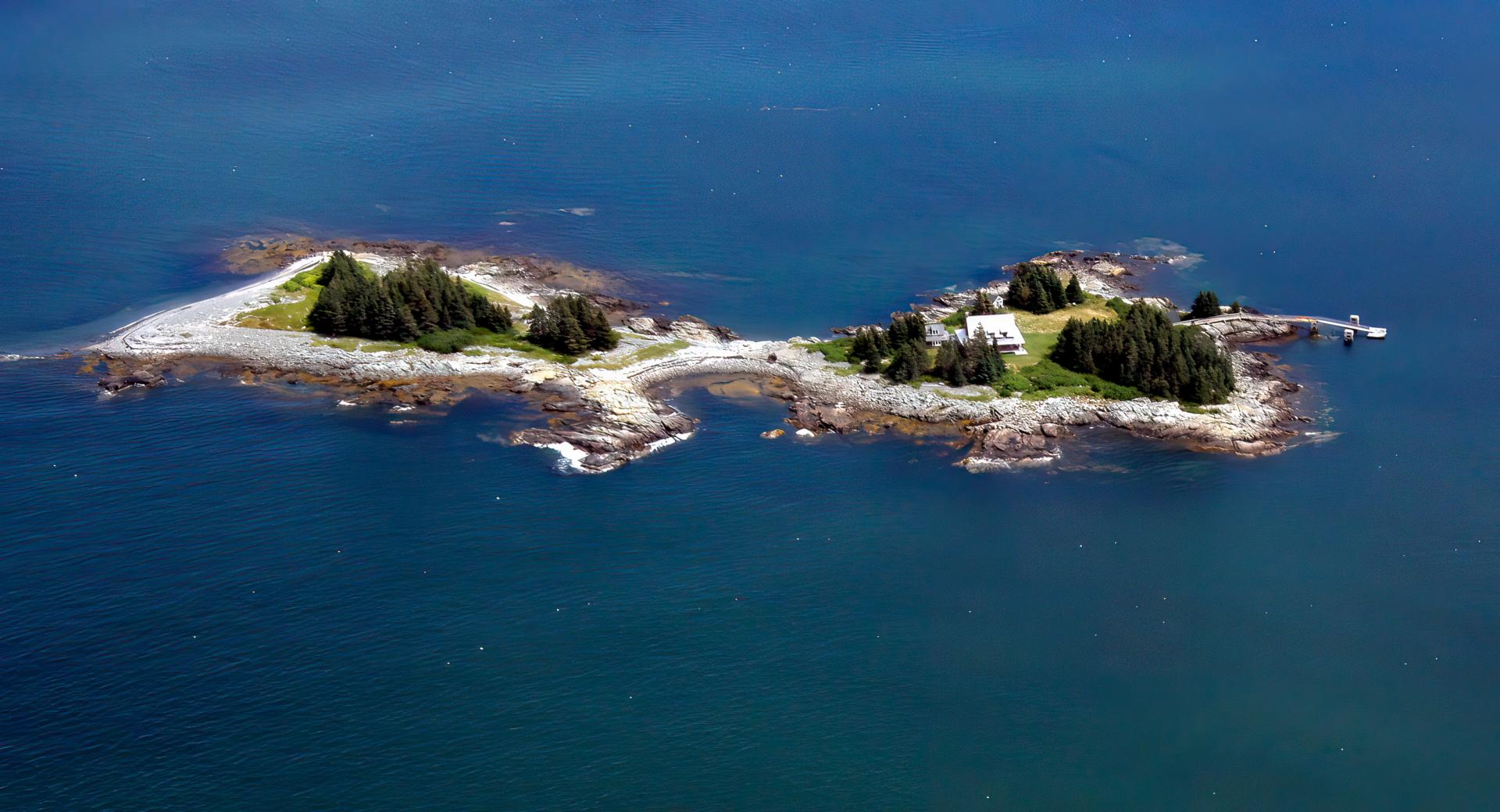 Spectacle Island – Private island in Maine, United States