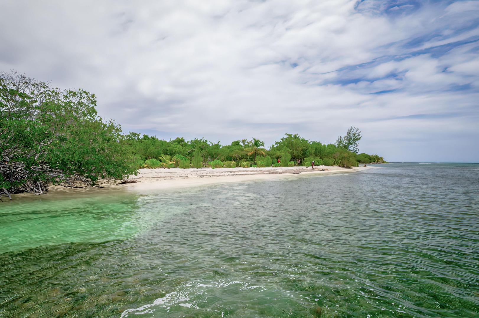 Rose Cay – Private island in Honduras, Central America