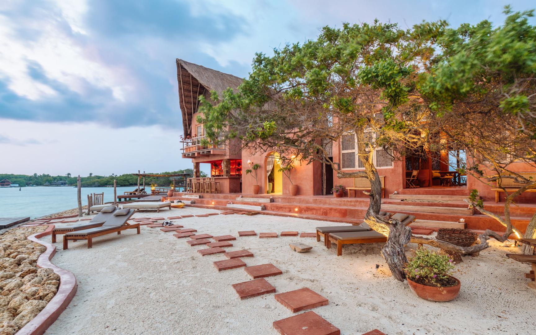 Isla Calamambo – Private island in Colombia, South America