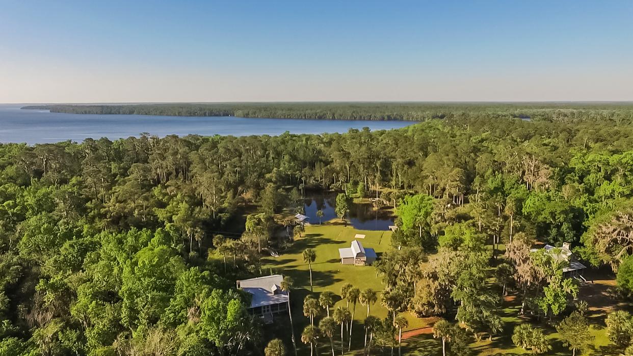 Hog Island, Florida – Private island in Florida, United States