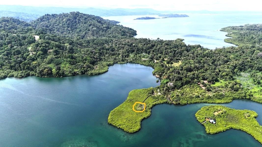 Small Island in Bocas – Private island in Panama, Central America