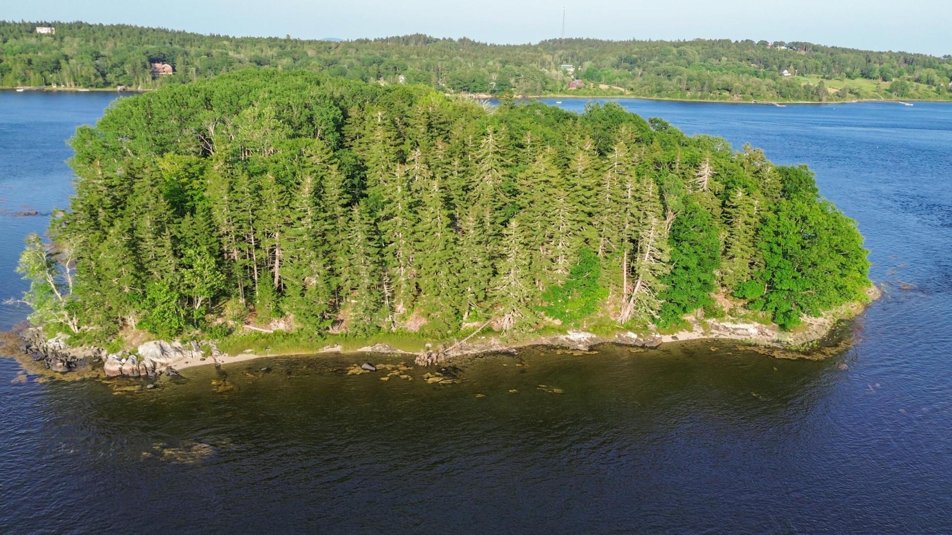 Upper Negro Island – Private island in Maine, United States