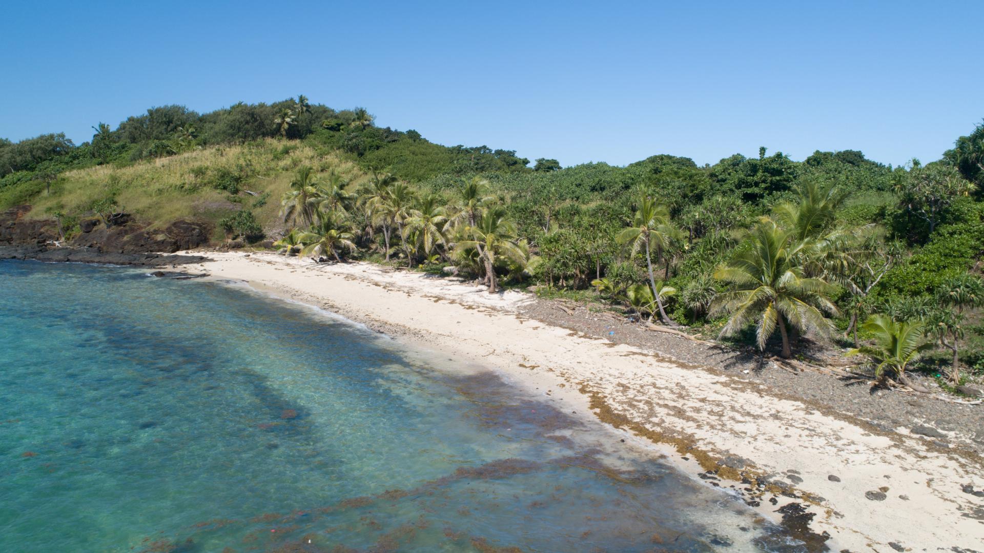 Nanuyasesara & Nanuyabuli Islands – Private island in Fiji, South Pacific