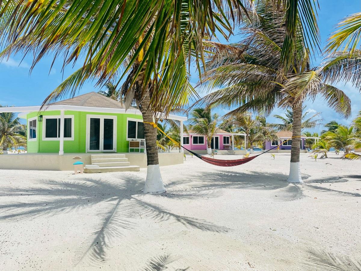 Manta Island Resort – Private island in Belize, Central America