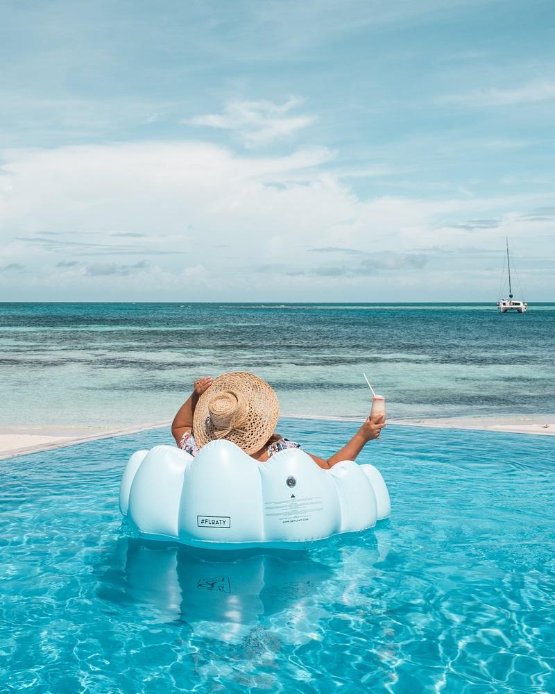 Manta Island Resort – Private island in Belize, Central America