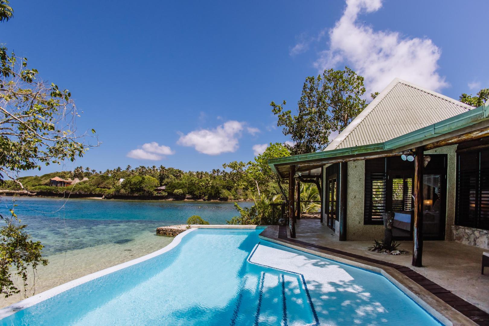 Savasi Island Resort – Private island in Fiji, South Pacific