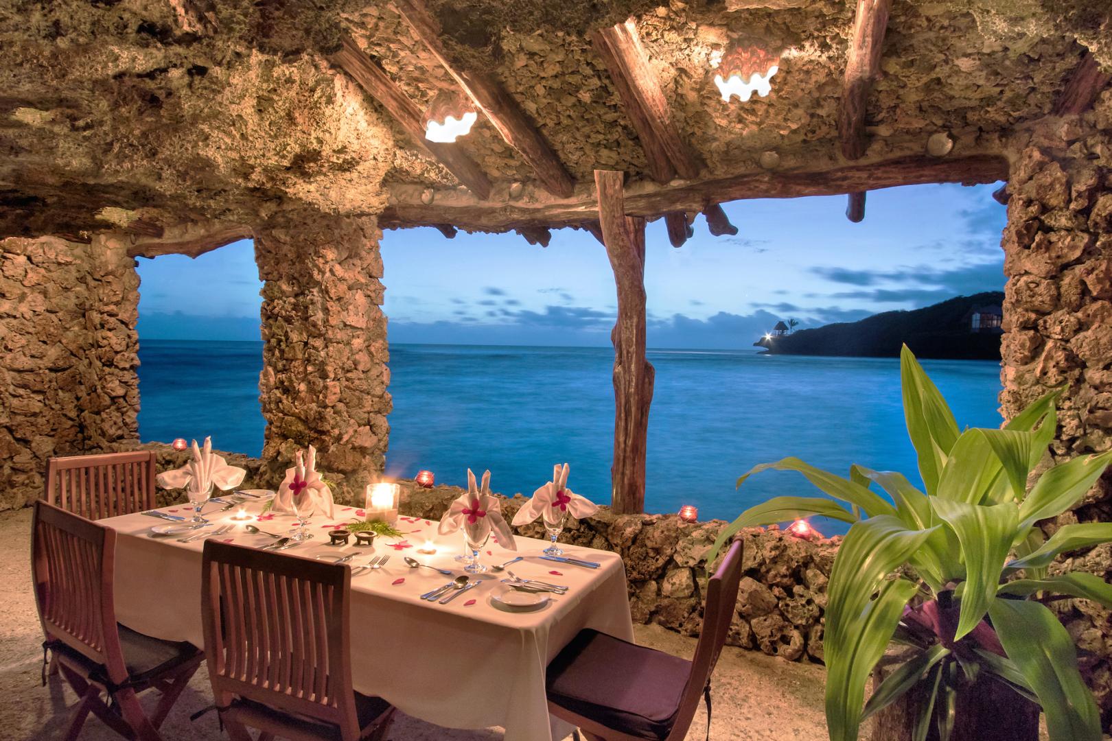 Savasi Island Resort – Private island in Fiji, South Pacific