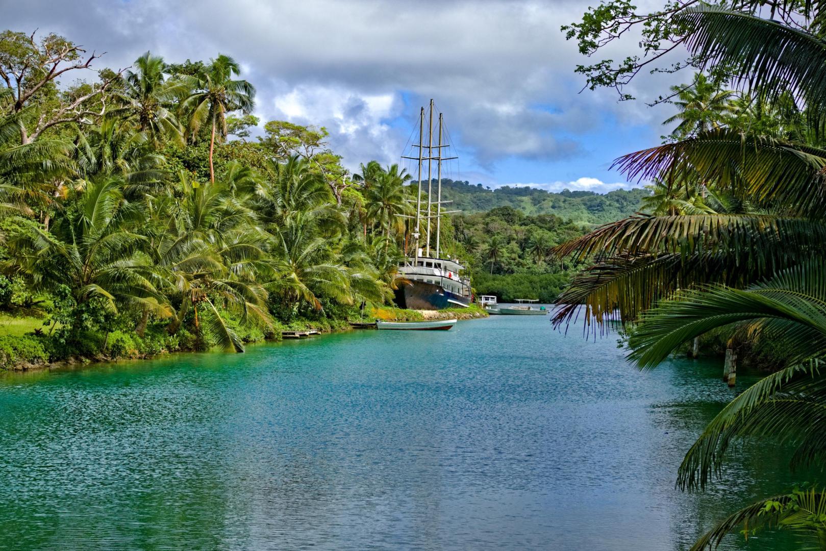Savasi Island Resort – Private island in Fiji, South Pacific