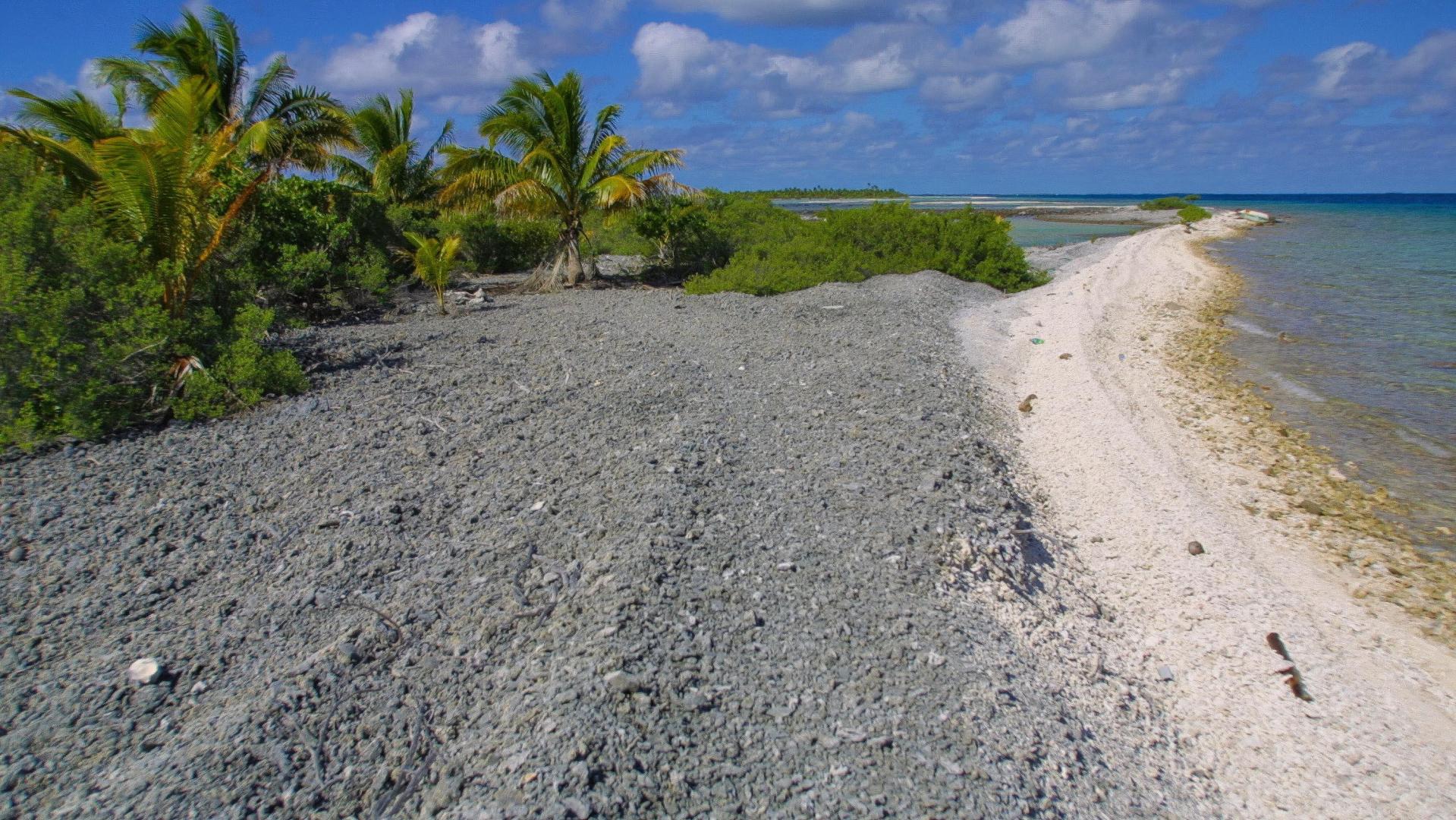 Arutua Island – Private island in French Polynesia, South Pacific