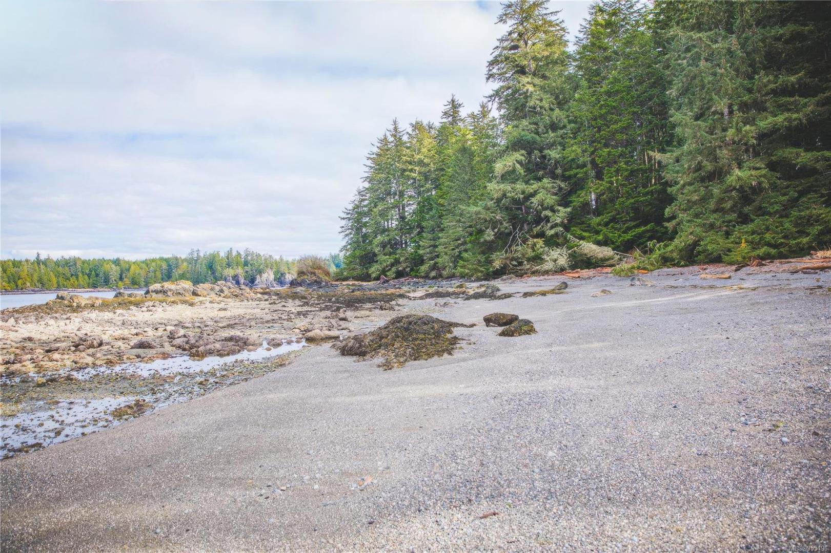 Francis Island – Private island in British Columbia, Canada