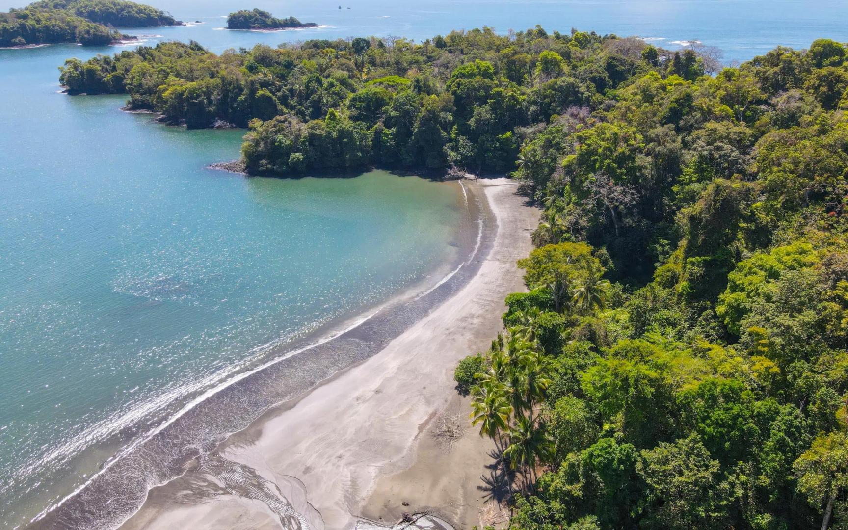 Gulf of Chiriquí Private Island Package – Private island in Panama, Central America