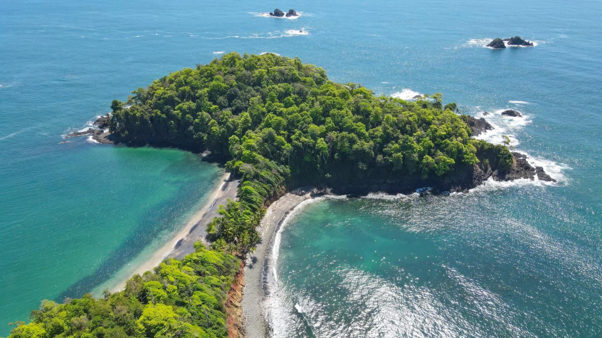 Gulf of Chiriquí Private Island Package – Private island in Panama, Central America